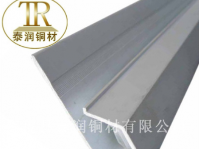 批發(fā)零售燕尾、工業(yè)鋁型材、萬能、門窗軌道鋁型材 規(guī)格型號齊全 批發(fā)零售燕尾、工業(yè)鋁型材、萬能、門窗軌道鋁型材 規(guī)格型號齊全