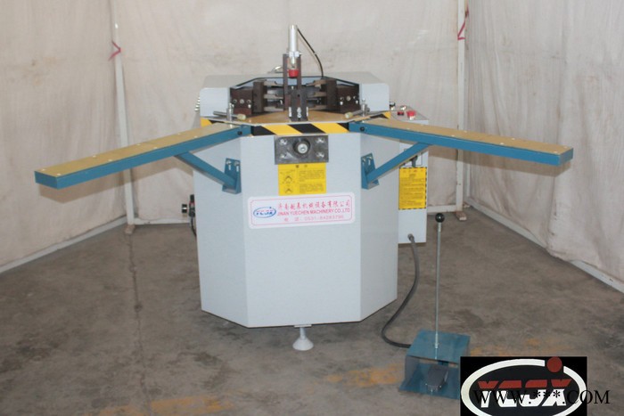 斷橋鋁門窗設備   斷橋鋁組角機   鋁型材組角機價格