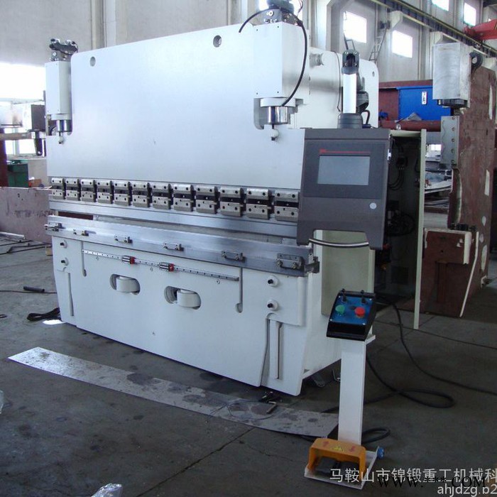 錦鍛WD67Y數(shù)控折彎?rùn)C(jī)  數(shù)控折彎?rùn)C(jī)6月新品預(yù)售   數(shù)控折彎?rùn)C(jī)剪板機(jī)全套設(shè)備出售