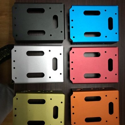 江蘇鋁氧化廠    陽極氧化廠家     拉絲打磨廠