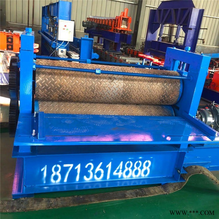 壓花機 柳葉防滑板壓花機 鋁板彩鋼板壓花機 數控瓦機 鑫云輝機械 壓花機 柳葉防滑板壓花機 鋁板彩鋼板壓花機 數控瓦機 鑫云輝機械