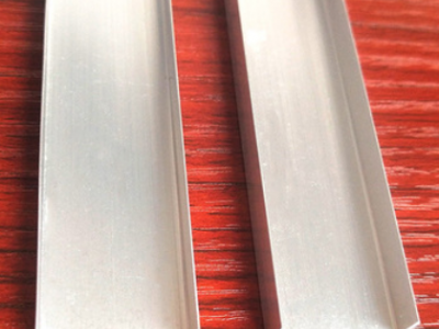 廠家批發 鋁合金凹型分格條 滴水線 外墻仿石漆U型分隔條種類齊全 廠家批發 鋁合金凹型分格條 滴水線 外墻仿石漆U型分隔條種類齊全